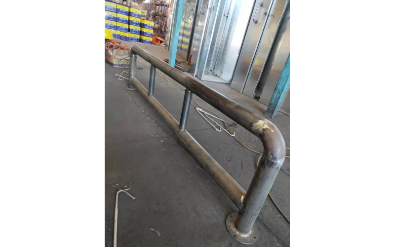 昆明公路护栏焊接加工厂